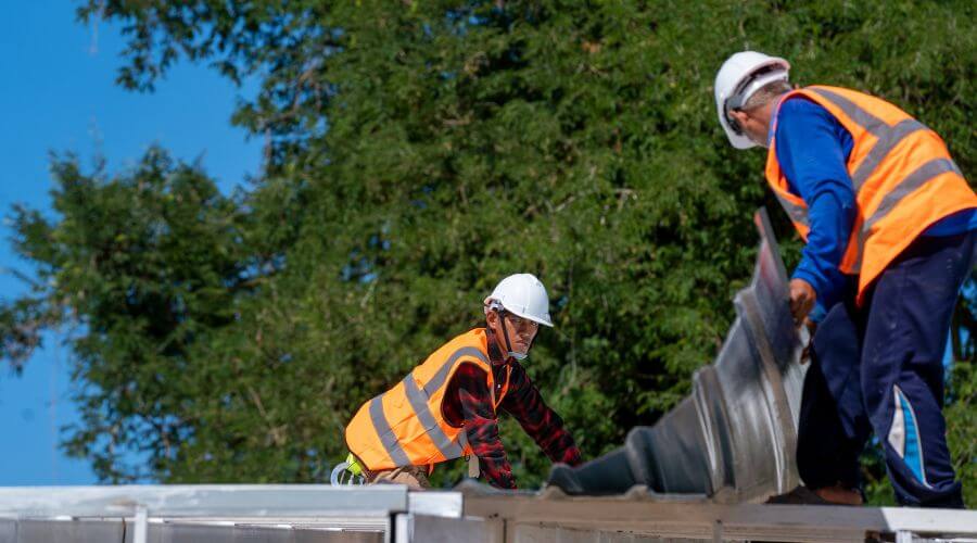 Professional residential roofers in Papillion, NE